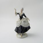 392 2061 FIGURINE